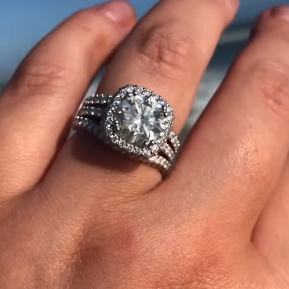 5CT diamond engagement ring solitaire cushion halo triple shank ring white gold - Picture 5 of 8